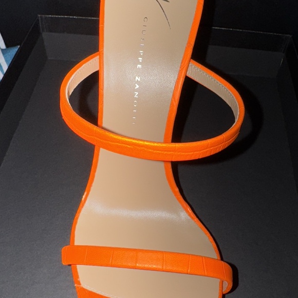 Giuseppe Zanotti 120mm Darsey Sandals - Picture 3 of 3